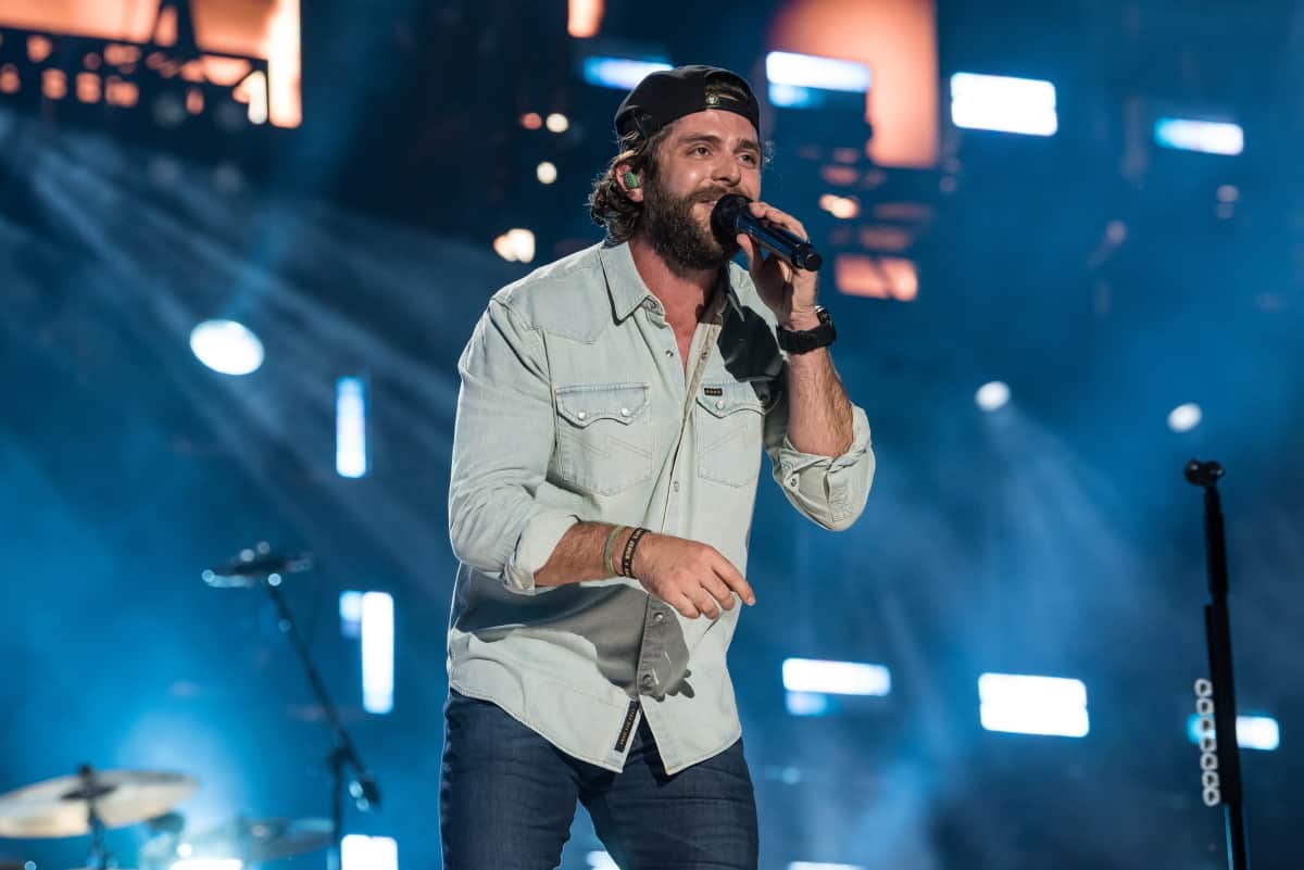 WATCH Thomas Rhett Closes Down 'CMA Fest' With Epic Medly of Hits Country Now