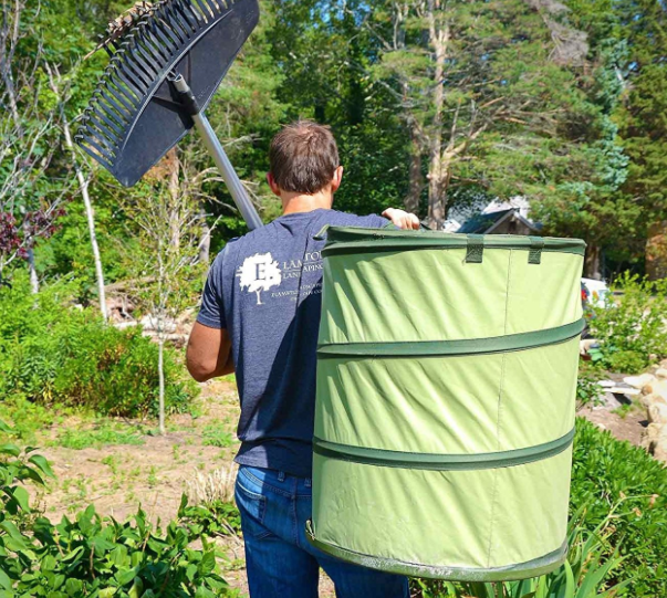 Fiskars 30Gallon Kangaroo Garden Bag Just 12.23 (2024)