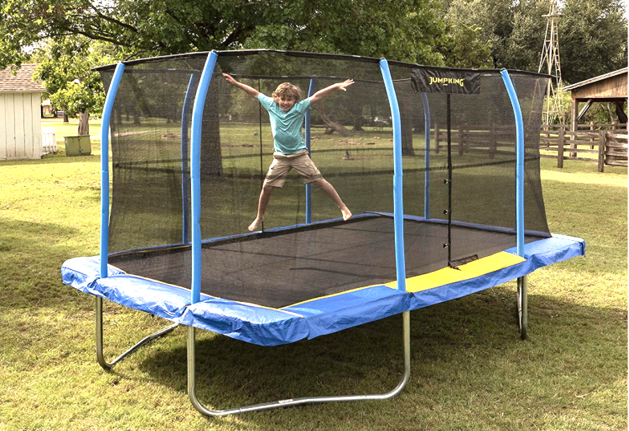 Iowa mom of 2 iis out to find the BEST Rectangle Trampoline for families!