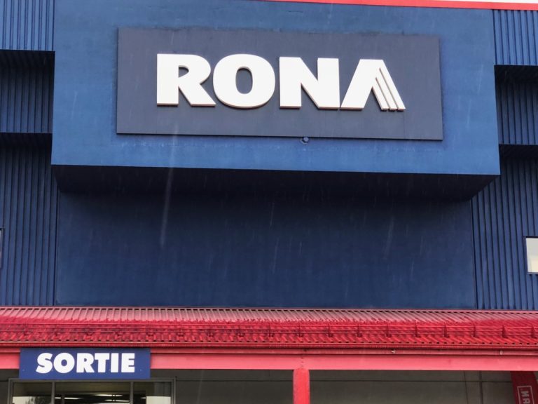 Lowe’s ferme 27 magasins dont celui de SainteRose Courrier Laval