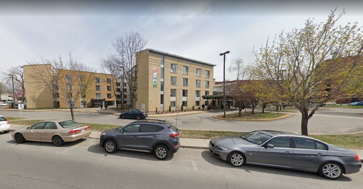 81 personnes touchées par la COVID19 au CHSLD IdolaSaintJean Courrier Laval