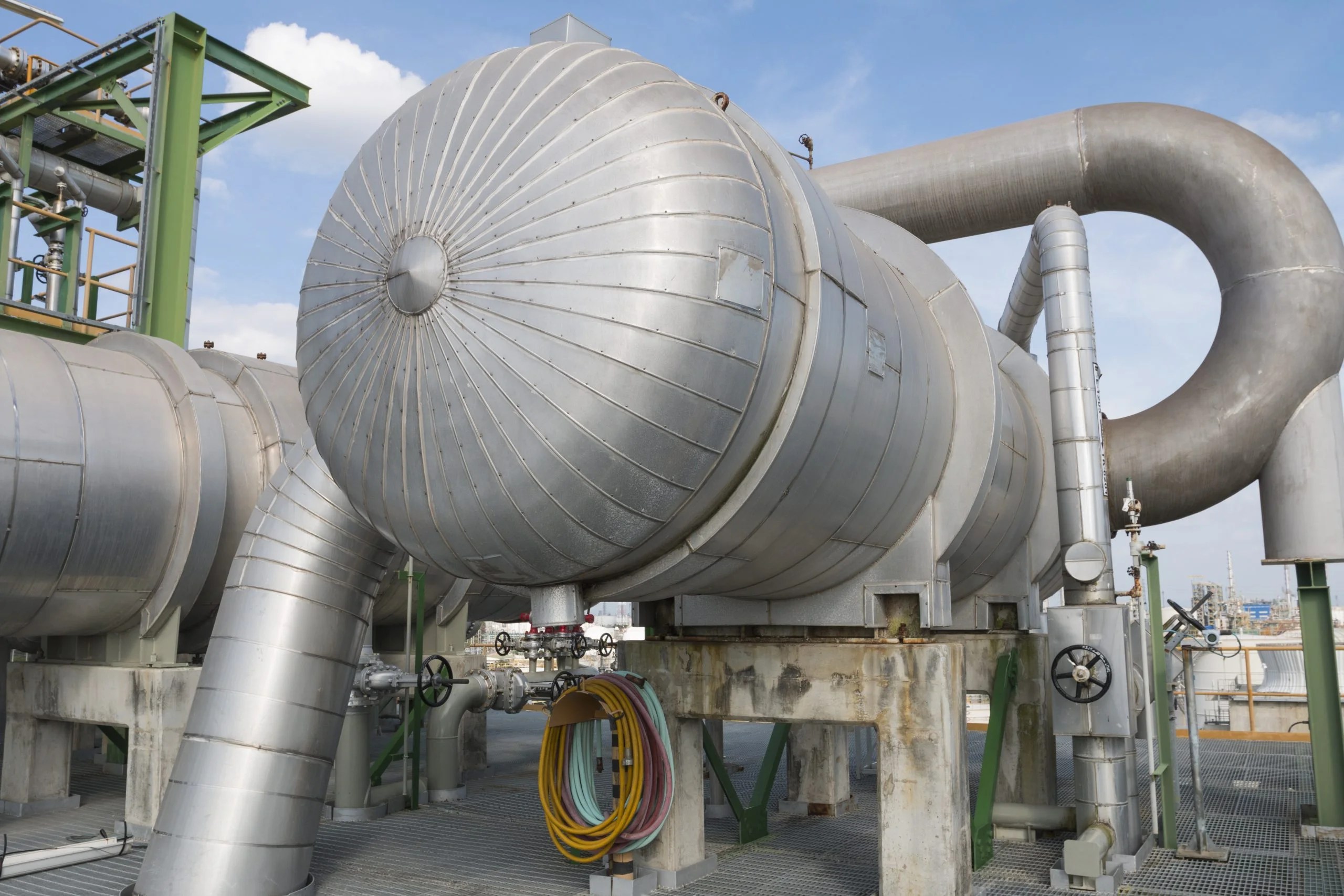 Stresses in Pressure Vessels ANSYS Innovation Courses