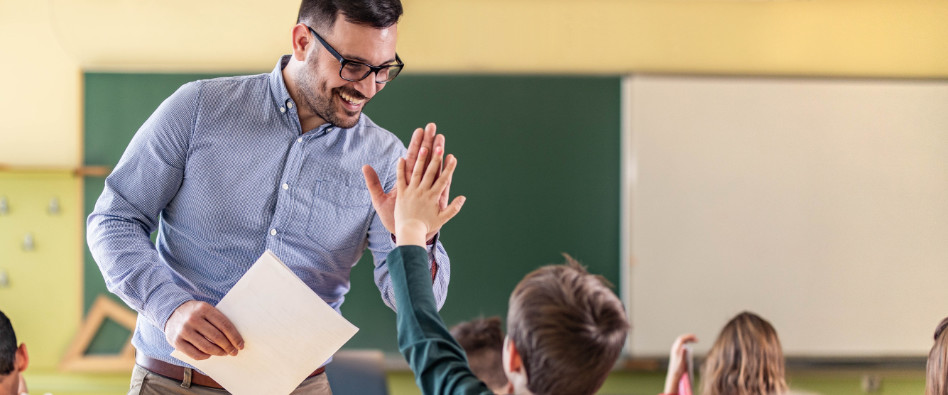 queens college winter session 2023 Certificates Courses for Teachers Ontario Continuing Teacher