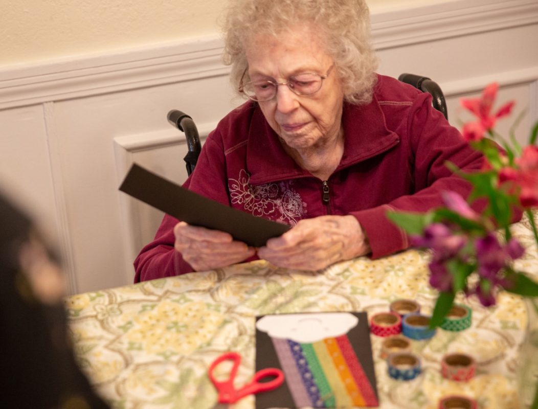 10 Simple Craft Ideas For Seniors Courtyard Manor