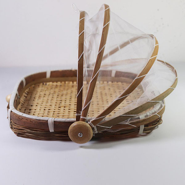 Willow & Bamboo Covered Basket Covered Basket