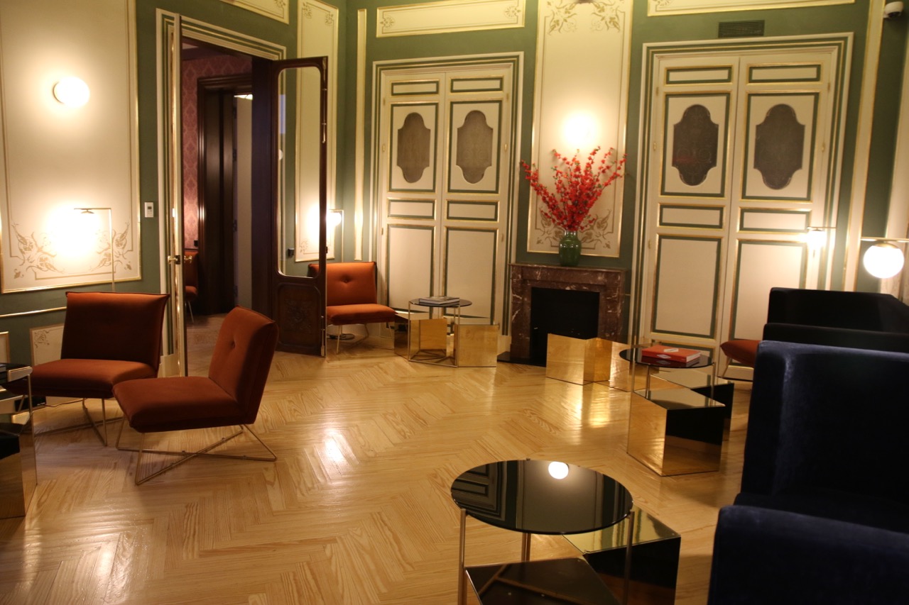 Salón noble con diseño actual Coverset Locations