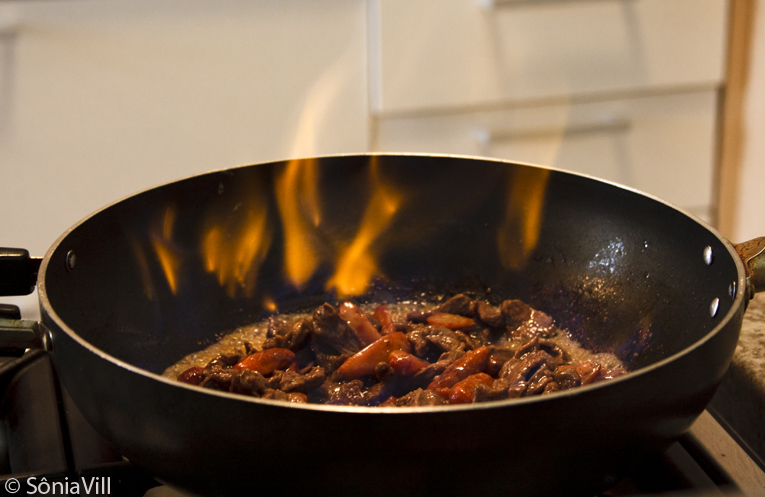 Estrogonofe de pinhÃ£o Cozinha a dois