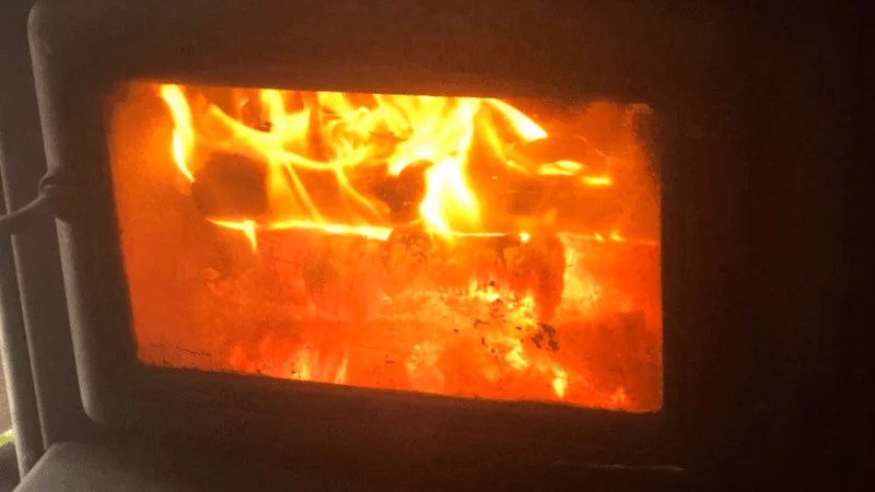 Effective Ways to Heat a Room without Electricity