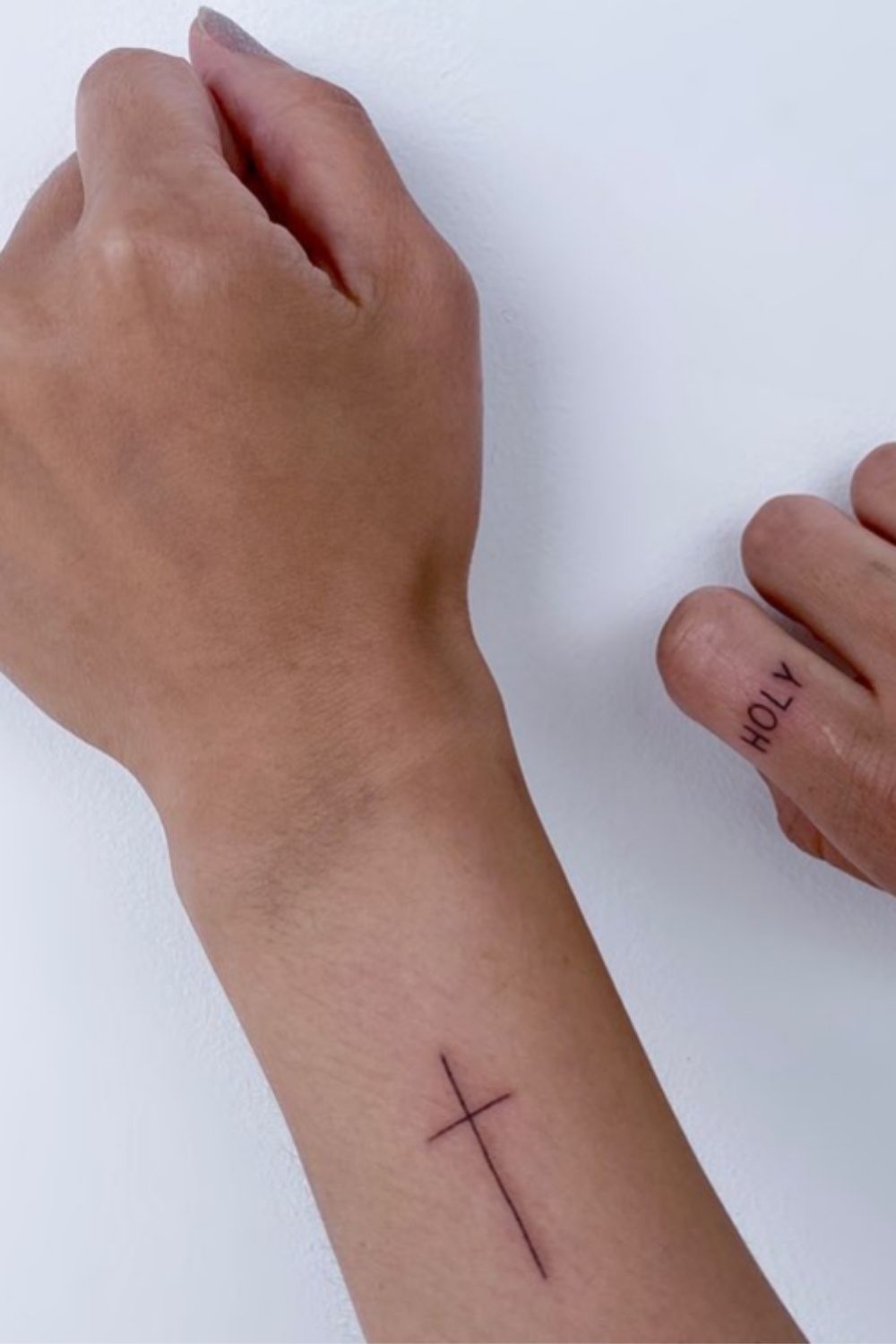 Awesome Small Cross Tattoo Ideas for Women to Try 2021 Page 2 of 5