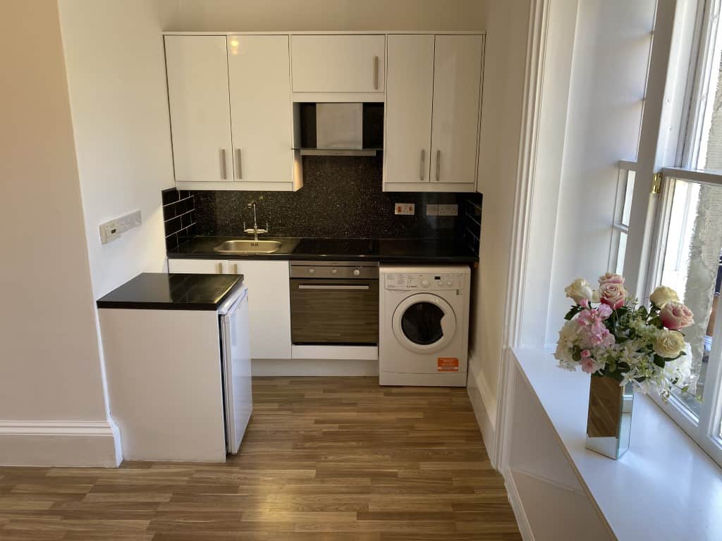 15b Quality Street, Edinburgh, EH4 5BP CP Property