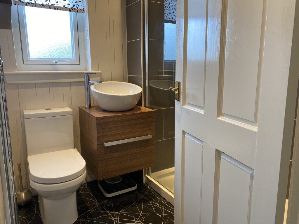 7 Durham Grove, Bonnyrigg, EH19 3EU CP Property