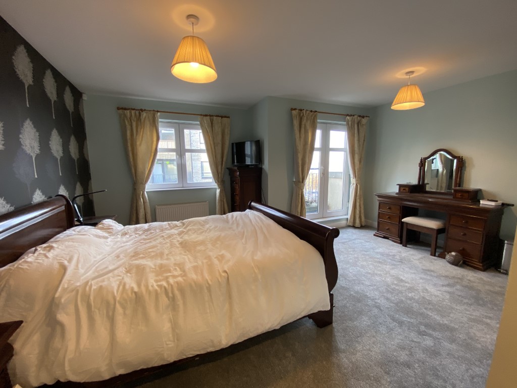 26 Kingsburgh Crescent, Edinburgh, EH5 1JF CP Property