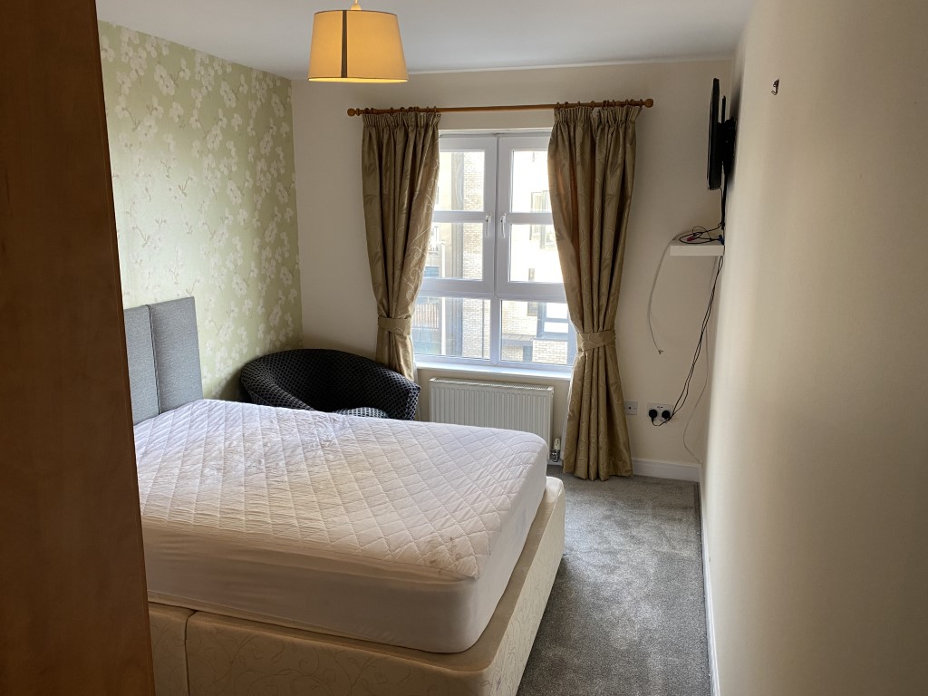 26 Kingsburgh Crescent, Edinburgh, EH5 1JF CP Property