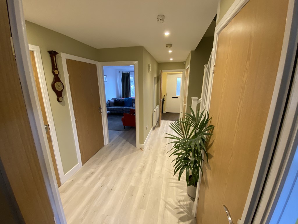 26 Kingsburgh Crescent, Edinburgh, EH5 1JF CP Property