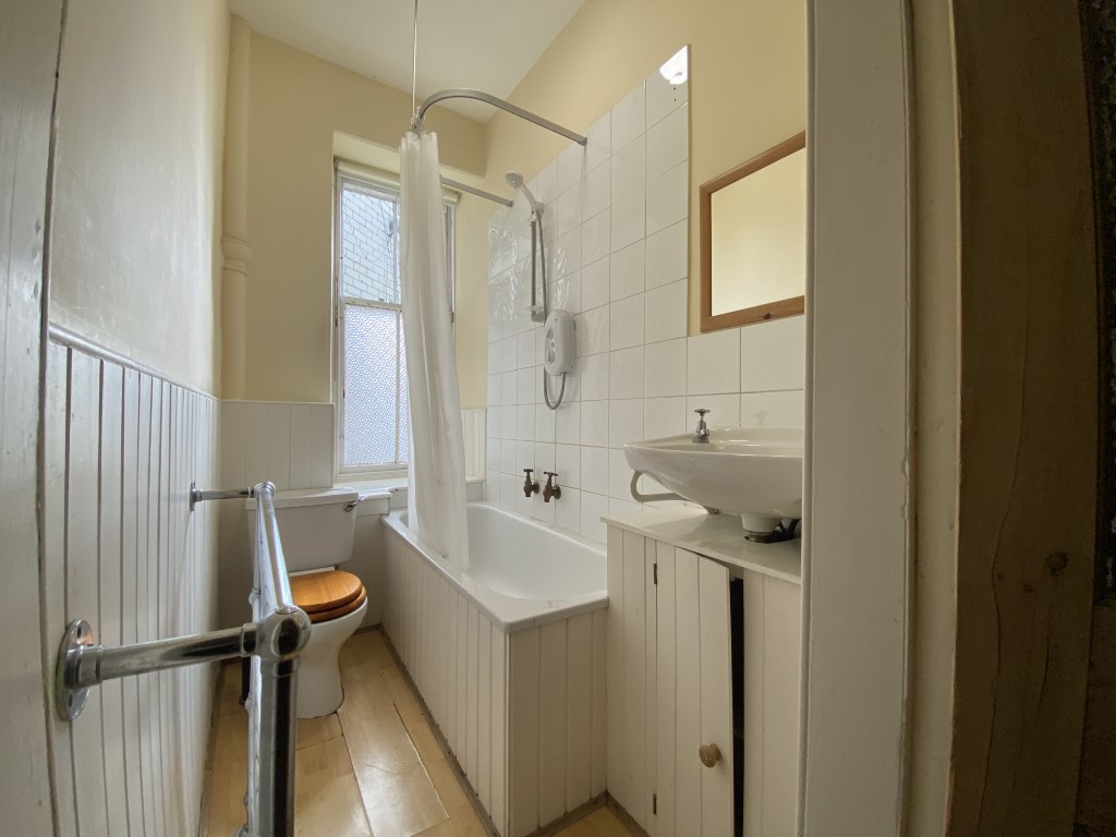 90 2f3 Dickson Street, Edinburgh, EH6 8QQ CP Property