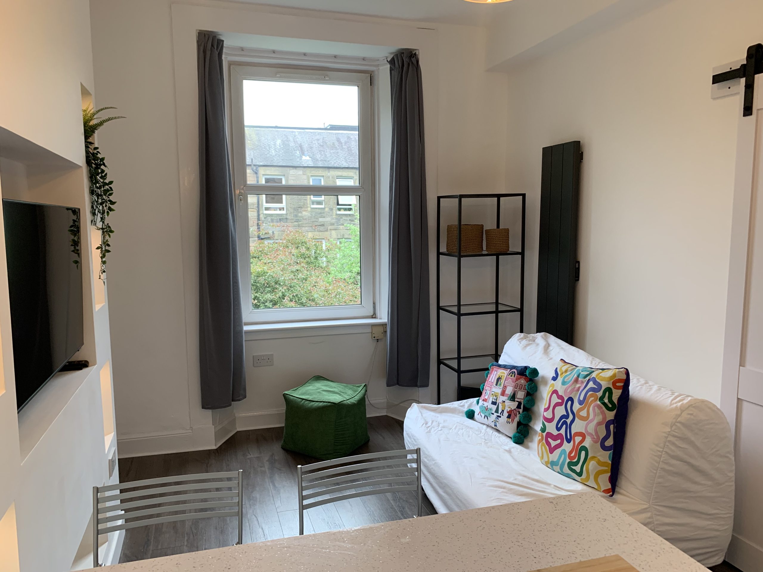 14/12 Wardlaw Street, Edinburgh, EH11 1TR CP Property