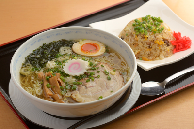 実は体からのＳｏｓ！？ らーめんやチョコを“無性に”食べたくなる理由らーめんの幸楽苑がおくるライフスタイルWebマガジン 甘いものが無性に食べたいときは、○○が不足している！？ 食欲と身体の関係とは｜Bifixヨーグルトマガジン｜Bifix(ビフィックス)ヨーグルト｜江崎グリコ