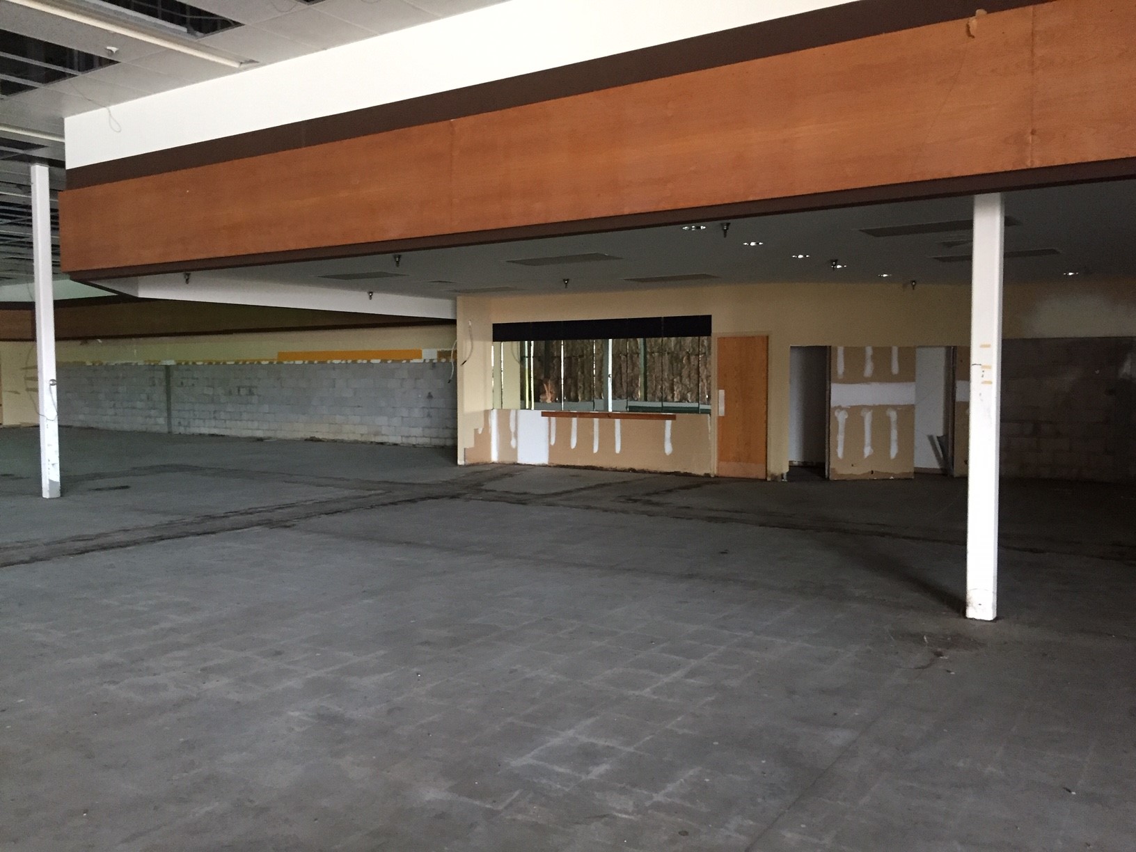 Madison Road Retail Space Commercial Property Group