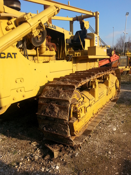 Cat D8h Bulldozer With Ripper at Best Price in Treviso Industrial Commerce & Services Sas Di