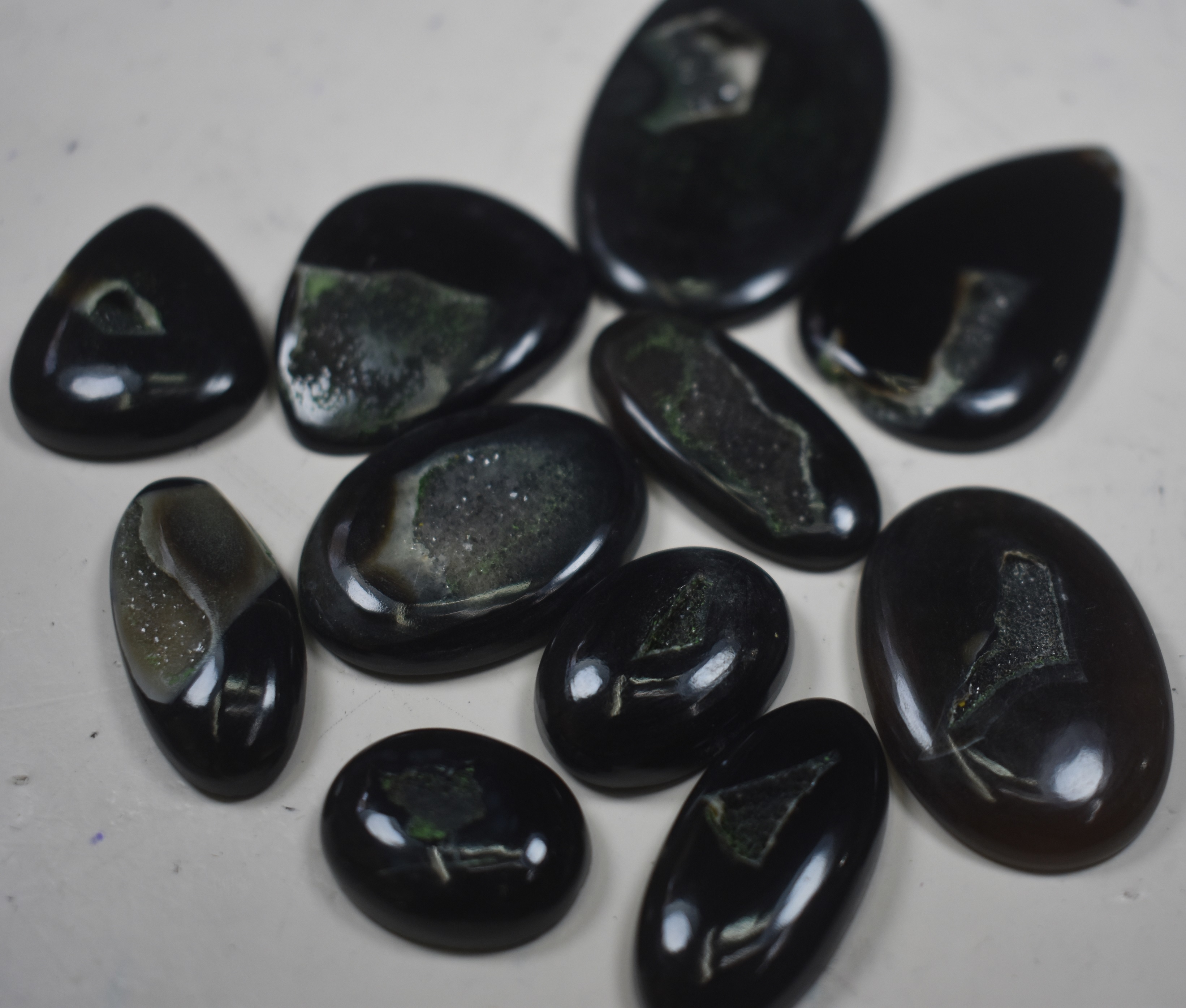 Black Agate Druzy Polished Stone Exporter, Supplier & Trader, Jaipur, India
