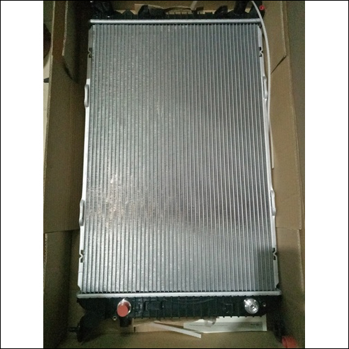 Bmw Car Radiator Radiator For Bmw X3 525D Radiator at Best Price in