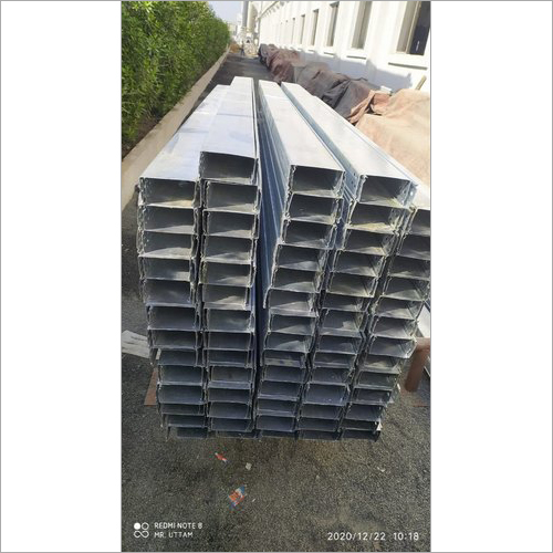 Gi Raceway Cable Tray Dimension(l*w*h) 2500*50*50 Millimeter (mm) at