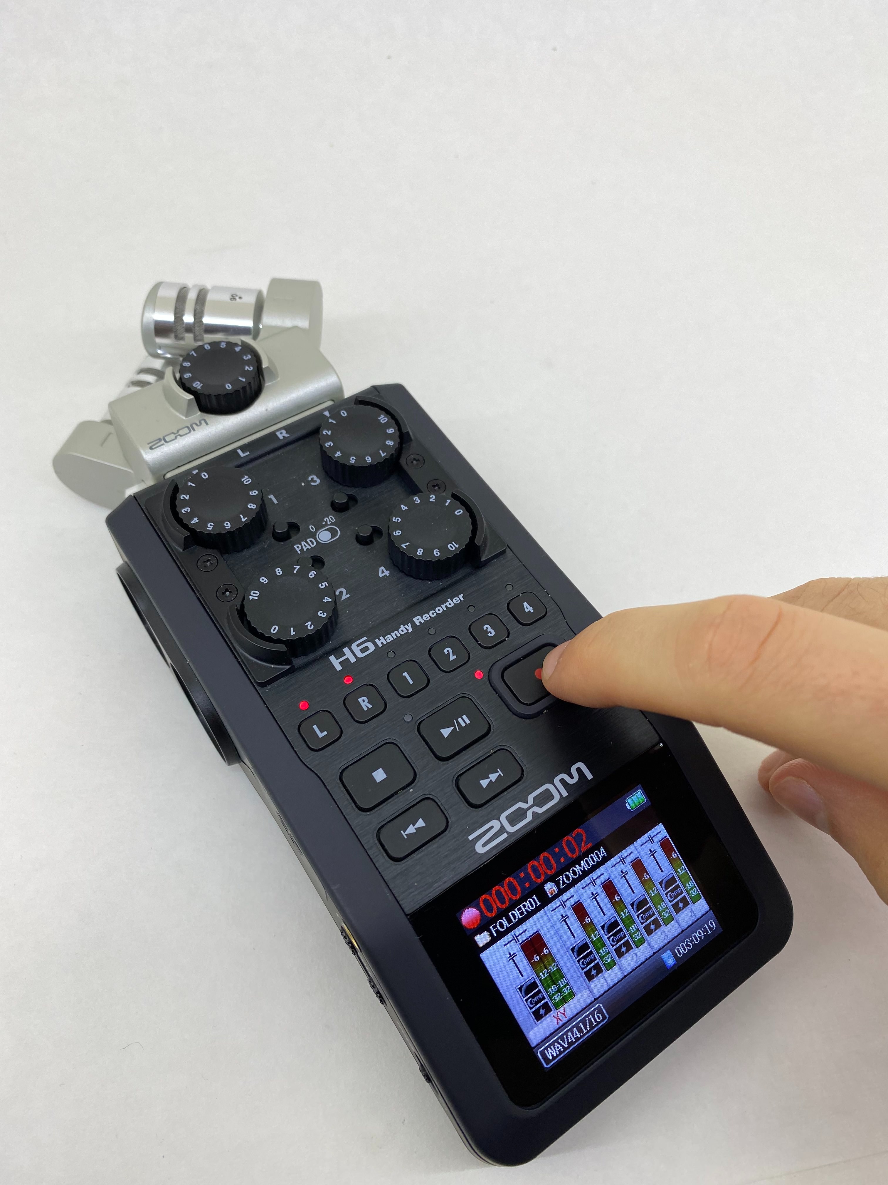 How to Use a Zoom H6 Audio Recorder Chicago Public Library Maker Lab