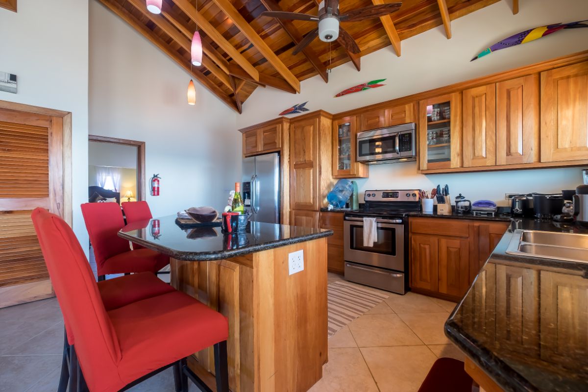 La Perla Azul Upstairs Crown Property Management