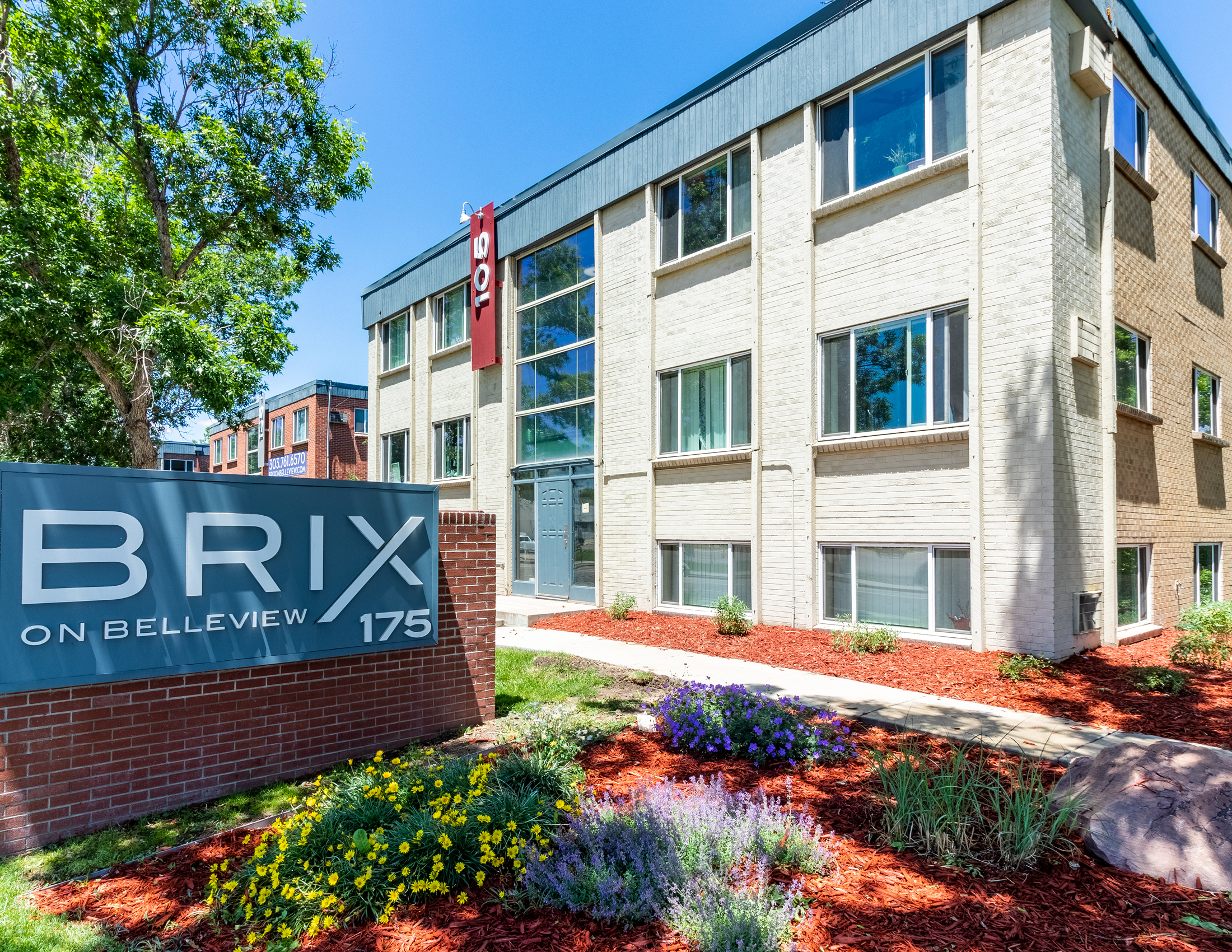 Riverpoint Partners, CentrePoint Properties Buy Brix on Belleview