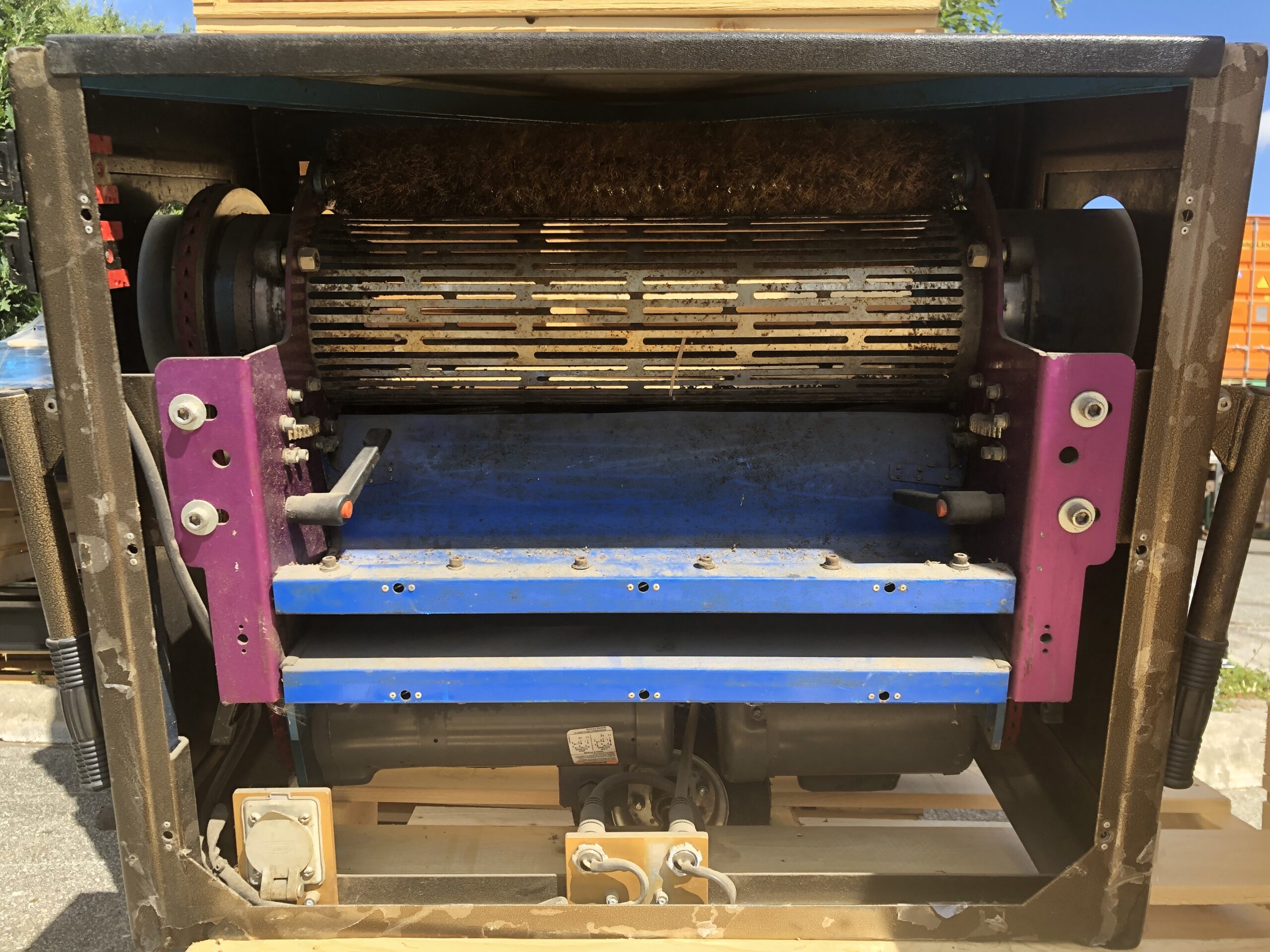 Cannabis Trimming Technology: Expertise Through Experience