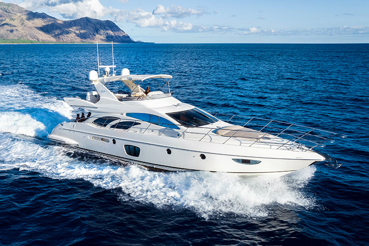 CAPTAIN BRUCE HAWAII // Kaneohe Sandbar Tours & Private Cruises