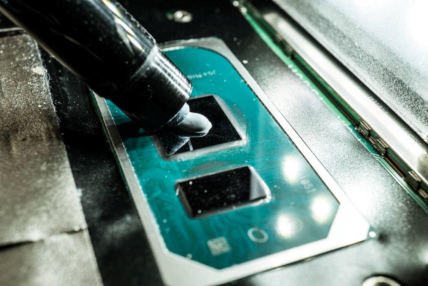 How To Apply Thermal Paste To A CPU [2024 Guide] - CPU Ninja
