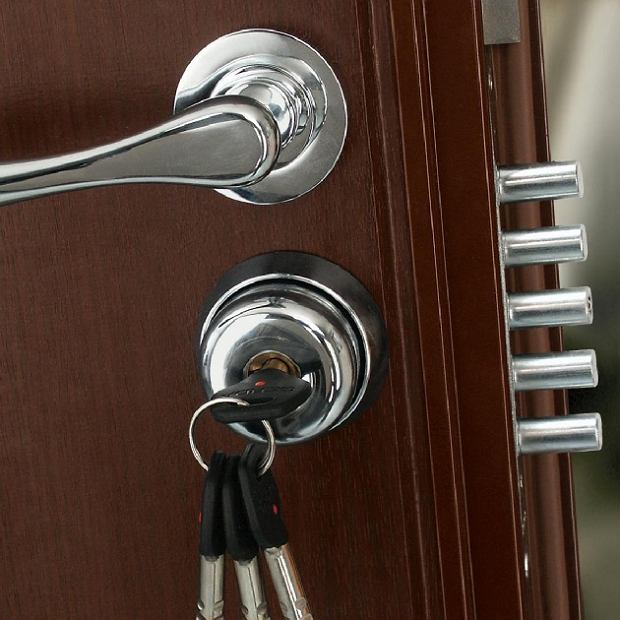 A Stepbystep Guide on Choosing the Right Door Lock for your Home CPW LocksmithsCPW Locksmiths