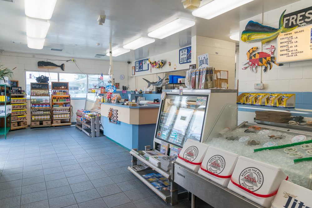 Seafood Market Fisherman's Crab Deck