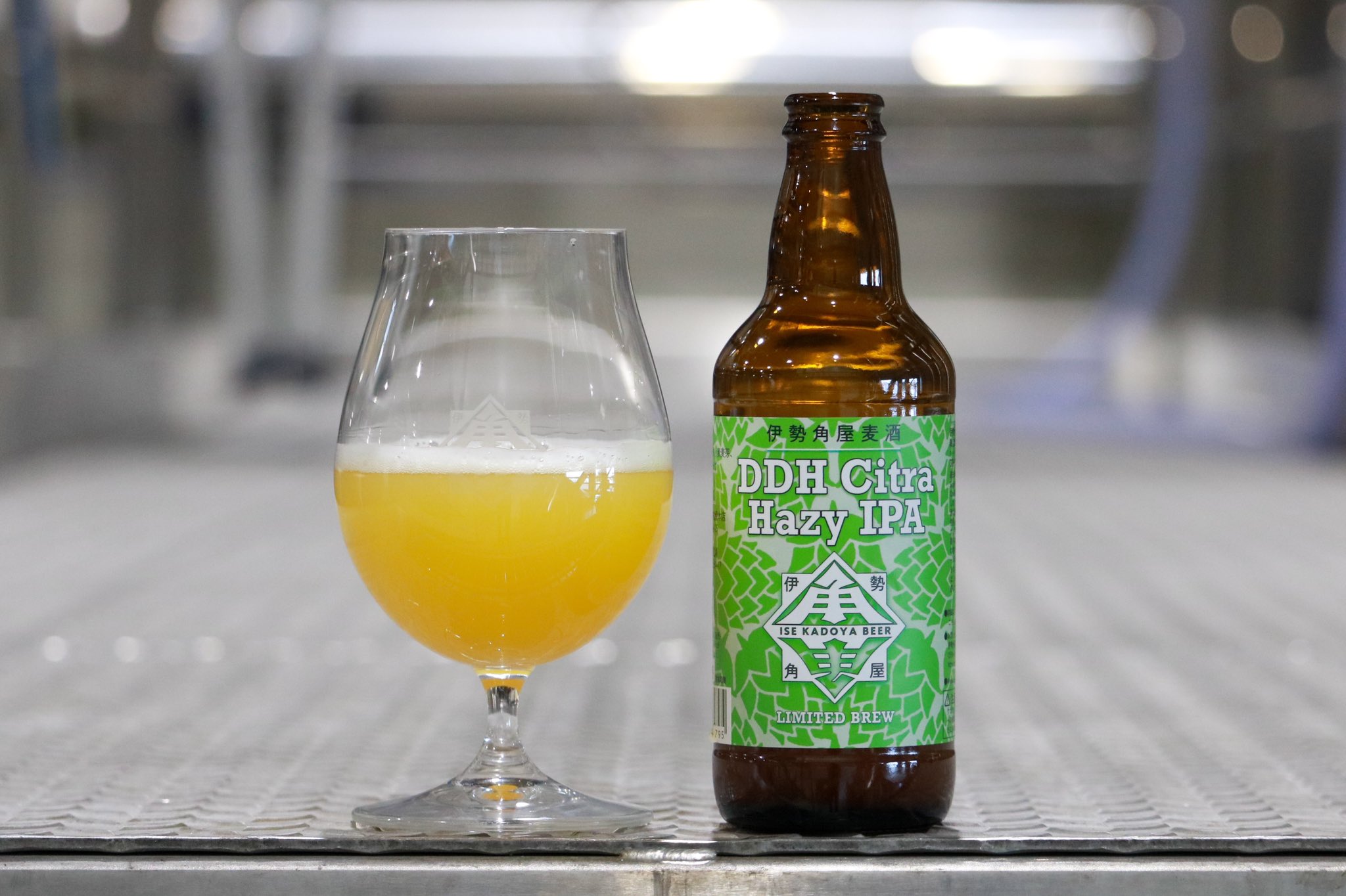 セゾンイーストを使用したヴィットとipa 忽布古丹醸造より 白に染めろ と Starting Over 発売 Craft Beer Life クラフトビールライフ