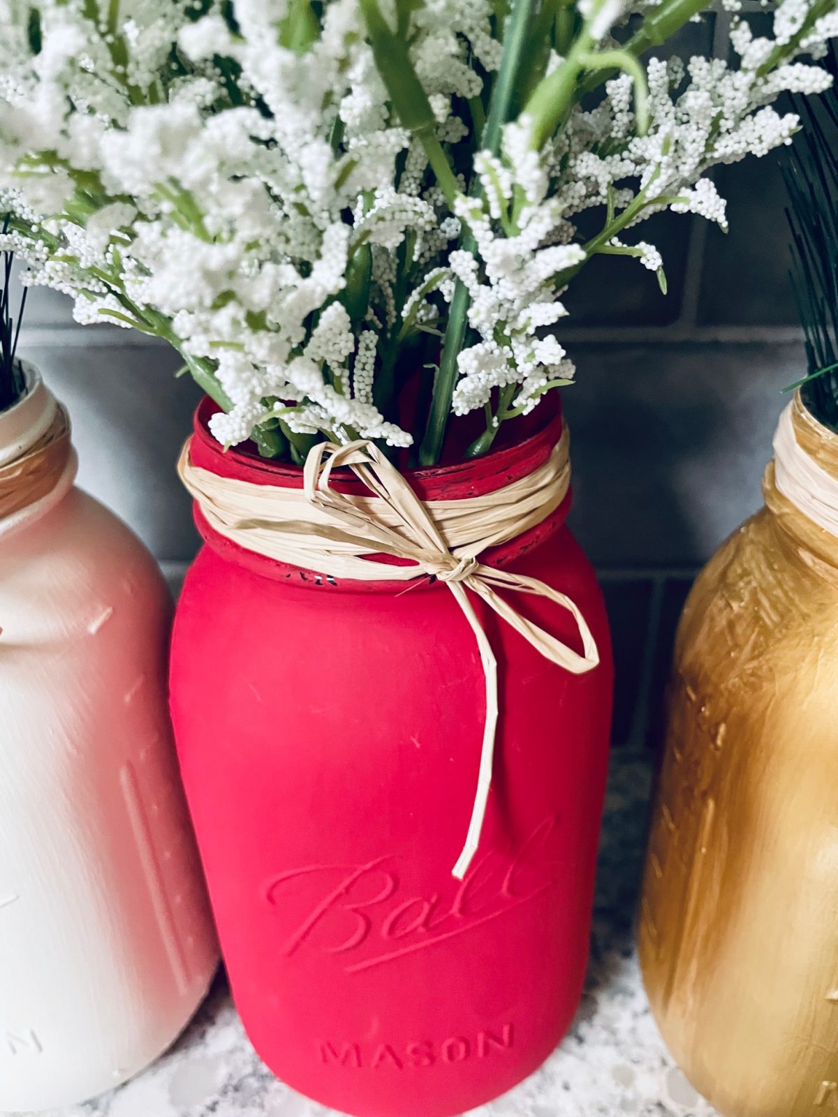 How To Chalk Paint Mason Jars —
