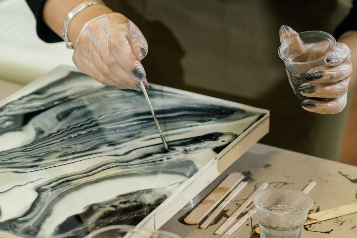 How To Make Resin Art Crafters Diary