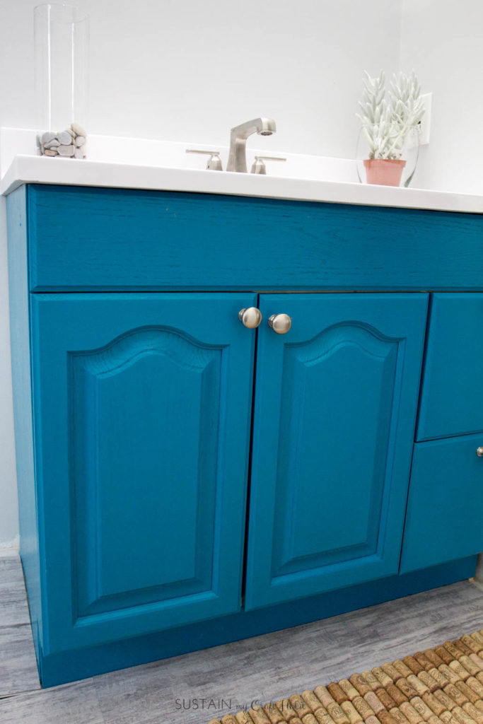 19 Painted Furniture Makeovers in Coastal Color Palettes Craftivity