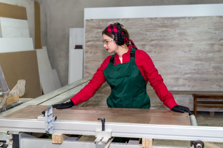 What Causes Table Saw Kickback? Craft Like a Pro