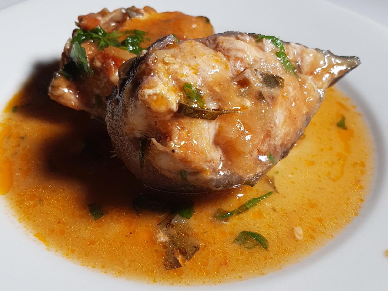 Filé De Peixe Com Alcaparras Ao Forno