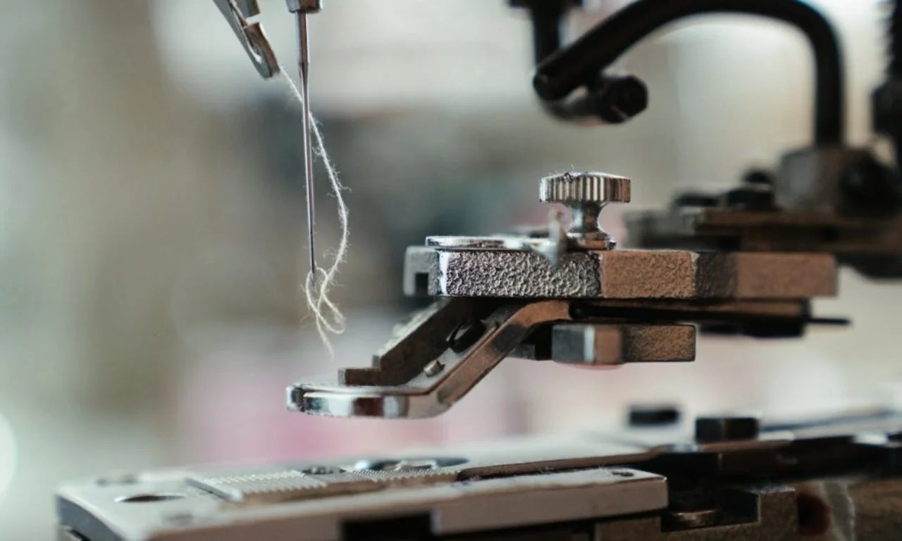 Why Is My Sewing Machine Bottom Thread So Loose?