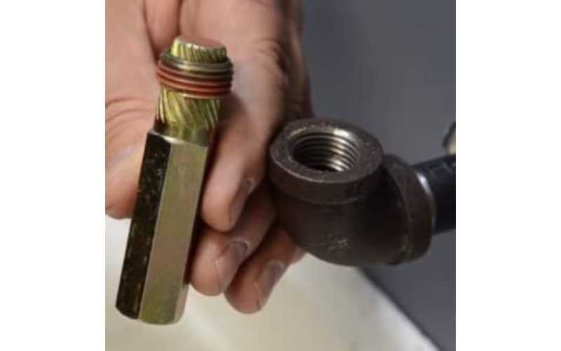 22 Essential Plumbing Tools for Simple Repairs at Home