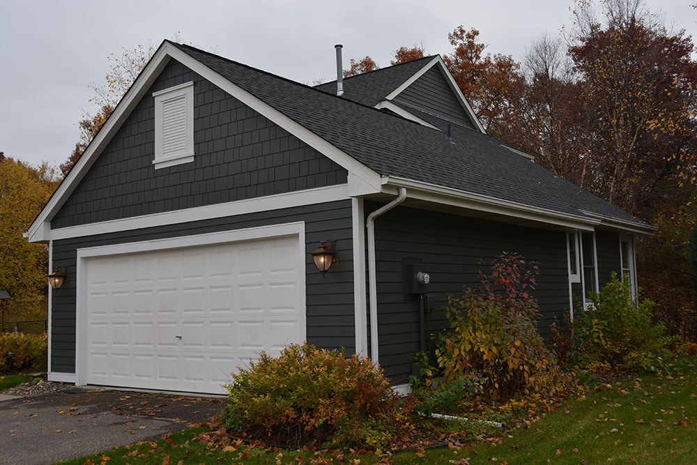 Eagan MN James Hardie Iron Gray Lap & Shake Shingle Siding
