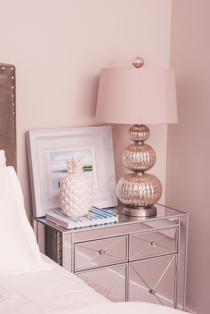 What To Do If Your Nightstand Is Too Low? (7 Best Solutions) Craftsonfire