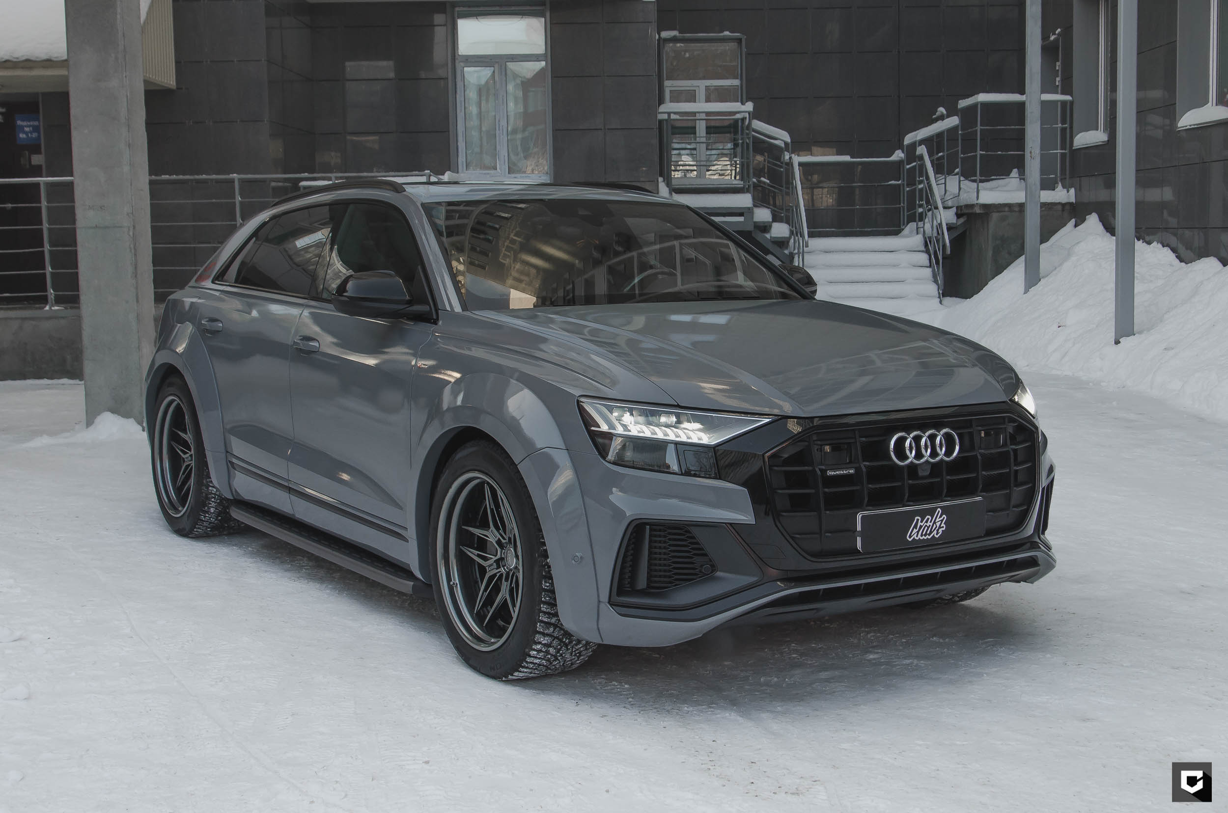 Audi Q8 «Полная оклейка в Nardo Grey»