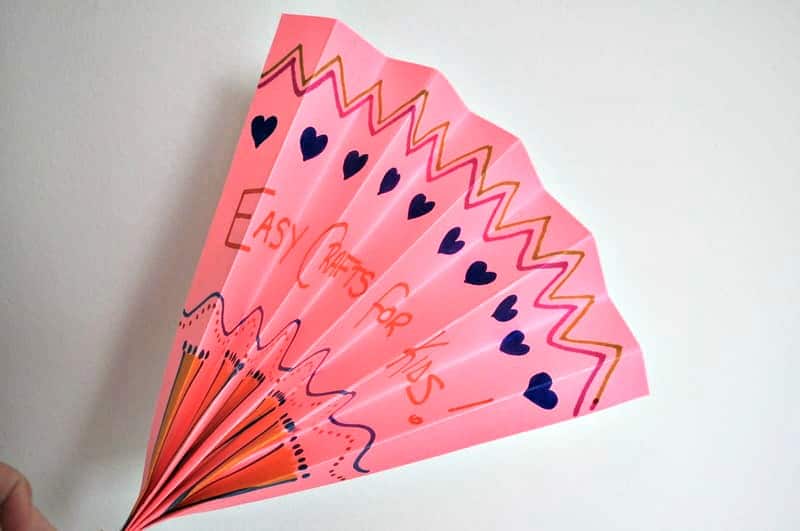 20 Paper Crafts That Will Inspire Anyone Craftsy Hacks