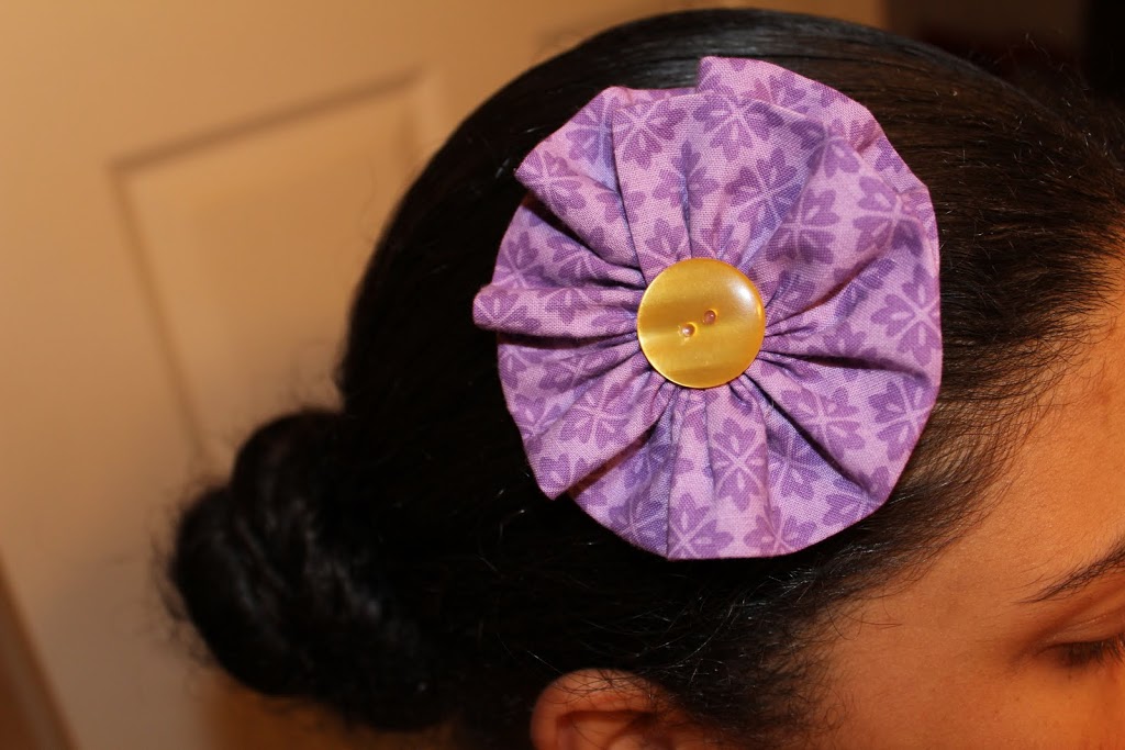 How to Make a Fabric Flower... and hair clip! Crafty Gemini
