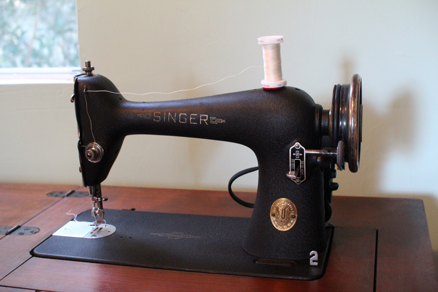 My Vintage Singer 66 is BACK! Crafty Gemini