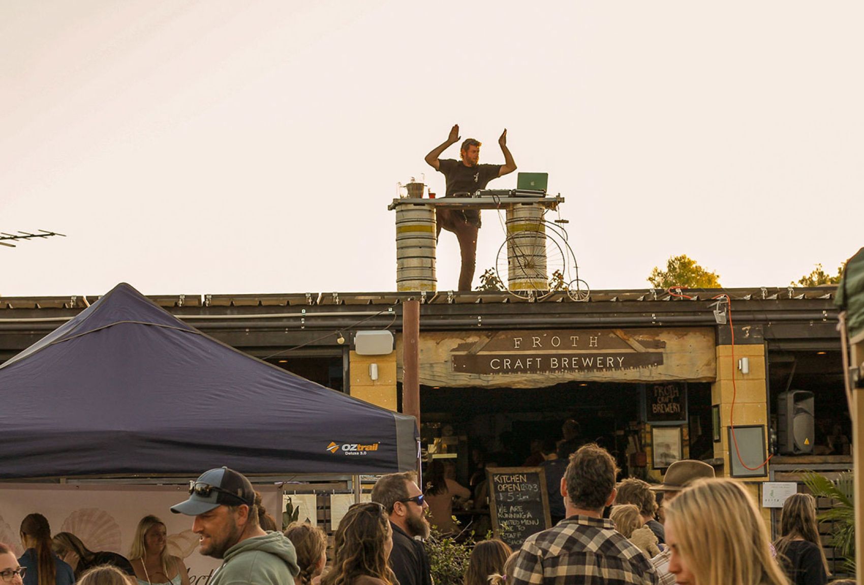 Froth Craft Brewery, Exmouth The Crafty Pint