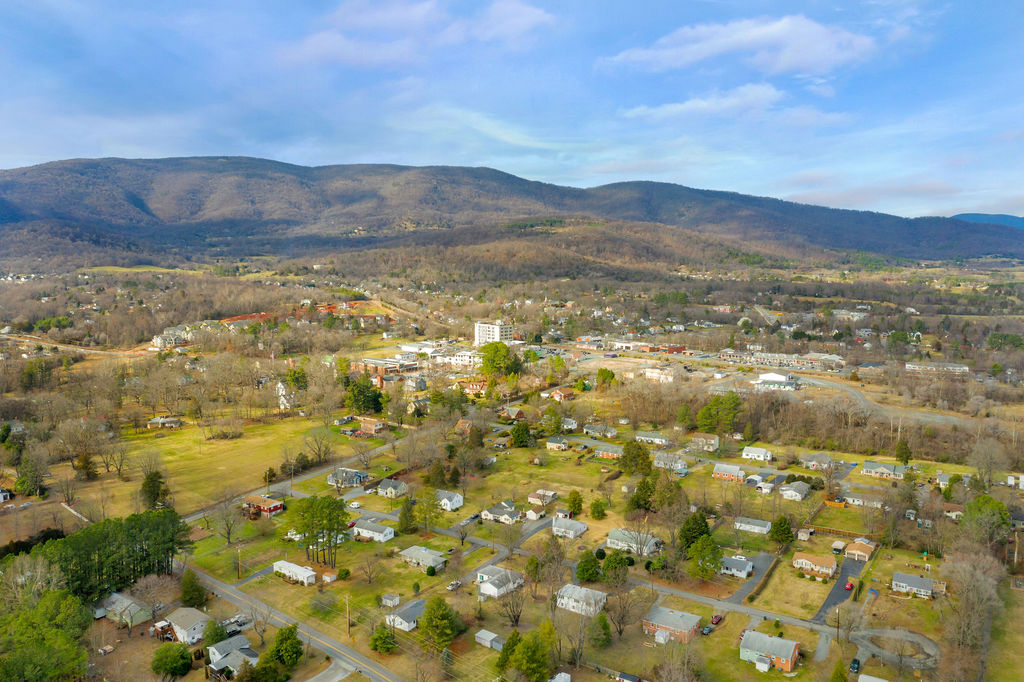 Park Lane Homes for sale in Crozet VA Craig Builders Craig Builders